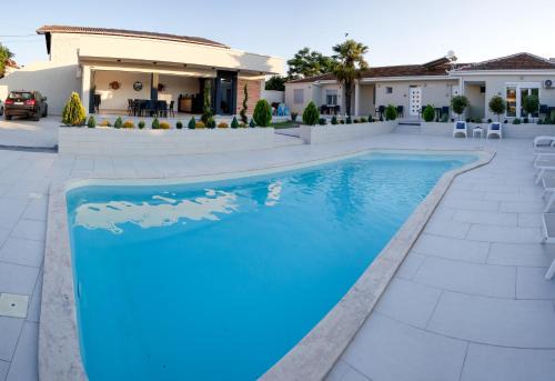Stojakovo Apartment | Reshkov Pool Apartments