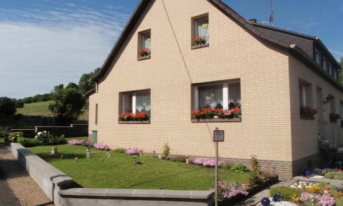 Niederehe House | Resi Lux holiday flat in Niederehe