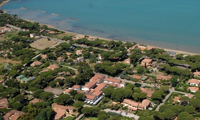 Giannella Apartment | Residence Airone - one bedroom apartment for 5 people