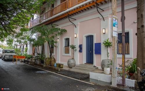 Marie Oulgaret Villa | Residence De L'eveche - Entire Villa in Pondicherry- A CGH Earth SAHA Experience