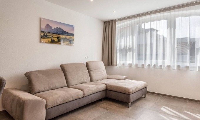 Terento Apartment | 'Residence Diana Apartment 401' with Mountain View & Wi-Fi