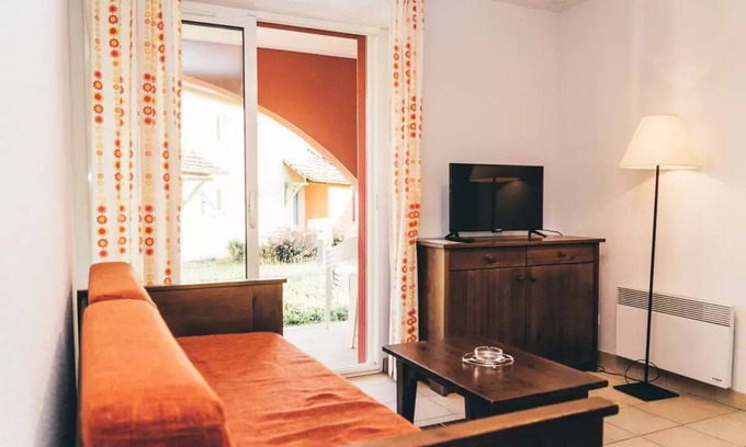 Prayssac Apartment | Residence du Domaine de Claire Rive* - 4 room apartment Mezzanine 8 people