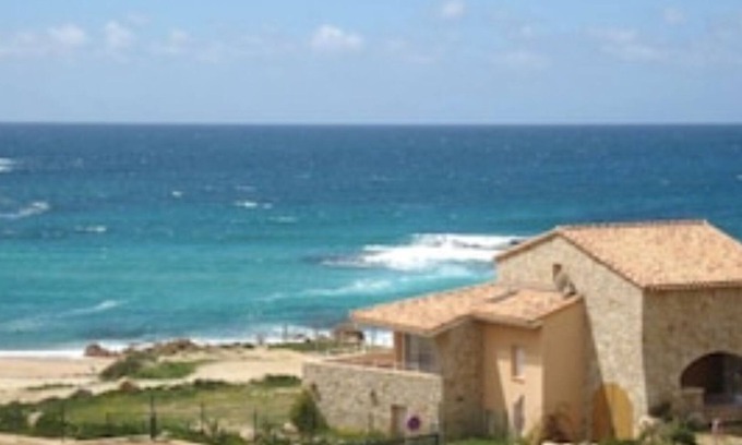 Tizzano Apartment | RESIDENCE FIORAVANTI 2 Apartments 2/4 pers. Garden level FEET IN THE WATER