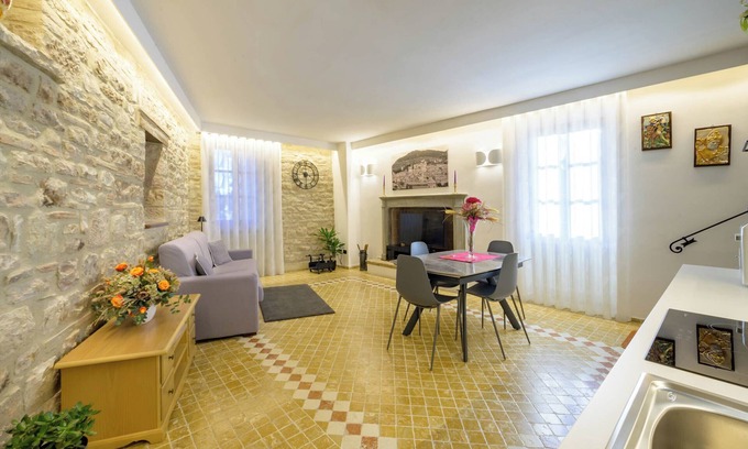 Gubbio Apartment | Residence Giada & Gloria