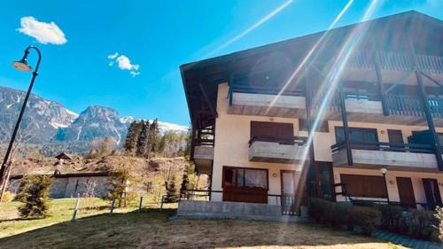 Dimaro Apartment | Residence I LAMPONI incantevole casa vacanze 6 posti letto con vista panoramica