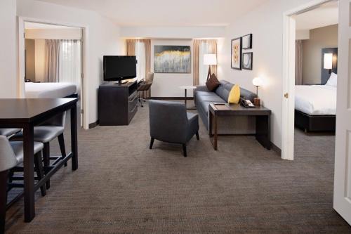North Arlington Hotel | Residence Inn Arlington