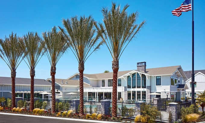 Tree Section Hotel | Residence Inn by Marriott Manhattan Beach