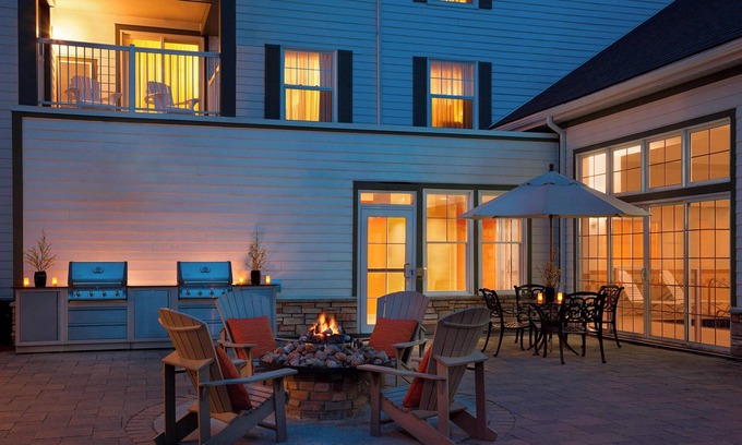 Gravenhurst Hotel | Residence Inn by Marriott Gravenhurst Muskoka Wharf