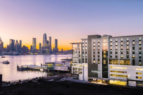 Weehawken Hotel | Residence Inn by Marriott Weehawken