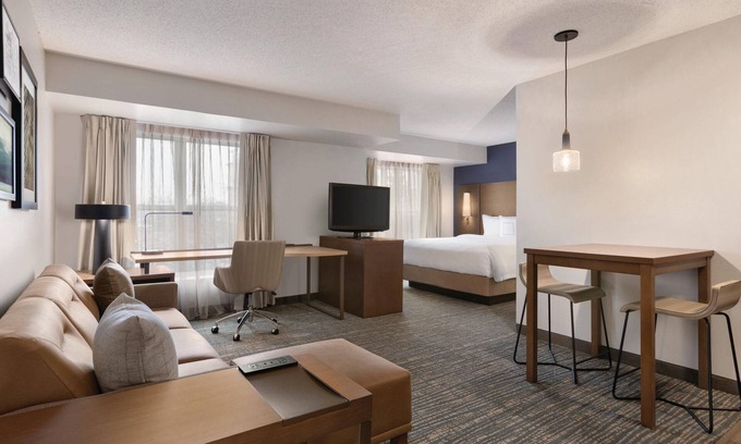 Cheektowaga Hotel | Residence Inn by Marriott Buffalo Galleria Mall