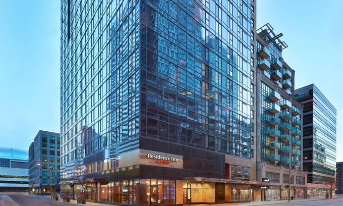 Toronto Entertainment District Hotel | Residence Inn by Marriott Toronto Downtown/Entertainment District