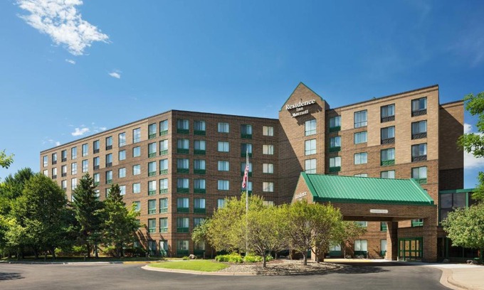 Edina Hotel | Residence Inn by Marriott Minneapolis Edina