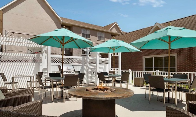Canton Hotel | Residence Inn Canton