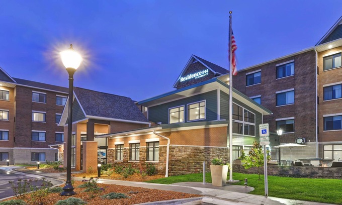 Middleburg Heights Hotel | Residence Inn by Marriott Cleveland Airport/Middleburg Heights