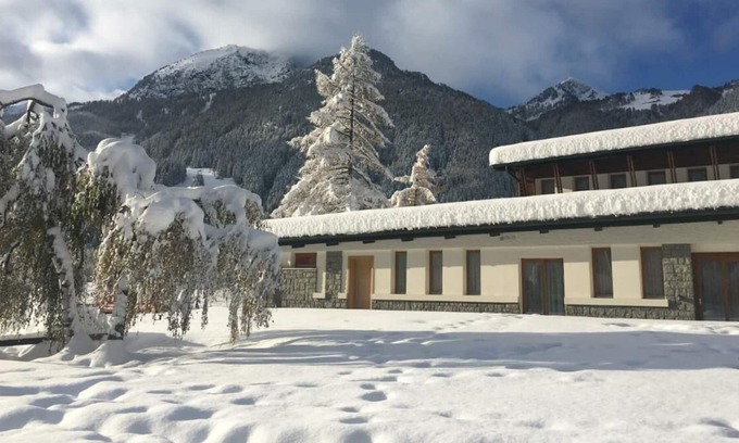 Gressoney-Saint-Jean Apartment | Residence in Gressoney-saint-jean with 3 bedrooms sleeps 8