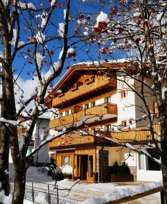 San Martino di Castrozza Apartment | Residence Adler