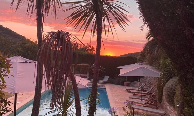 La Garde-Freinet Bed & Breakfast | Residence Le Mouron Rouge