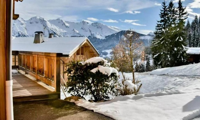 Le Grand-Bornand Ski Chalet | Residence Les Botes Rouges-le Grand Bornand - Les Boots Rouges : Magnificent independent chalet for 8 people, 5 bedrooms
