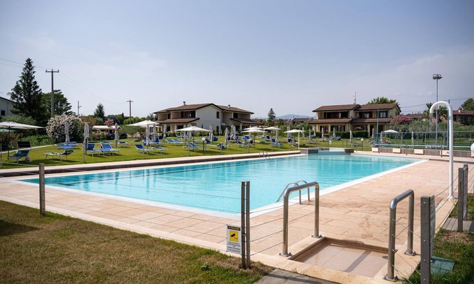 Moniga del Garda Apartment | Residence Primera, Moniga del Garda