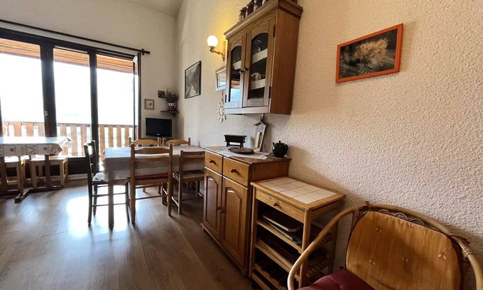 Barcelonnette Apartment | Residence Terrasses De l'adroit - 2 Rooms for 5 People