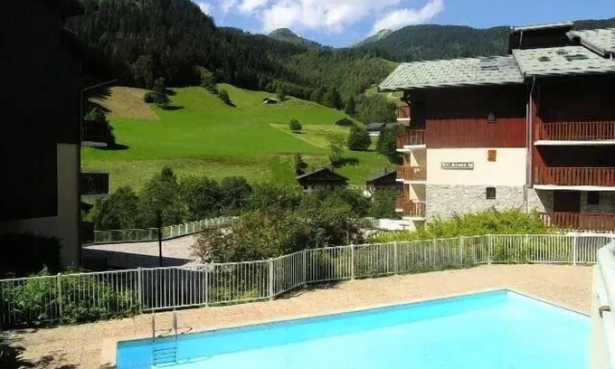 Areches Apartment | Residence Val Blanc 1 - Residence in the heart of Arêches, with swimming pool* in summer