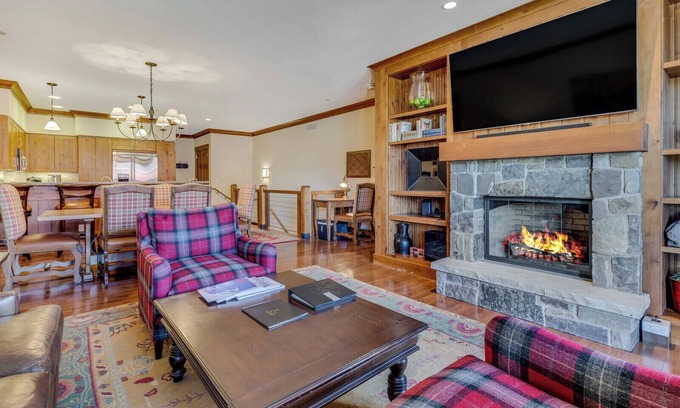 Snowmass Village House | Residences at Snowmass Club: 4 Bedroom Luxury Townhome