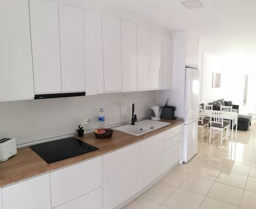 Vecindario Apartment | Residencial Amber II - Apartamento nuevo, amplio y cómodo