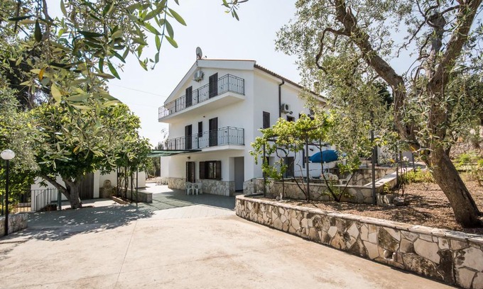 Vico del Gargano Apartment | Residenza Piccolo Uliveto