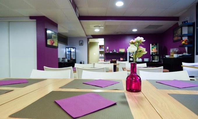 La Demi - Lune Apartment | Residhotel Lyon Lamartine