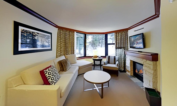 Olympic Valley Apartment | Resort at Squaw Creek's 521 & 523