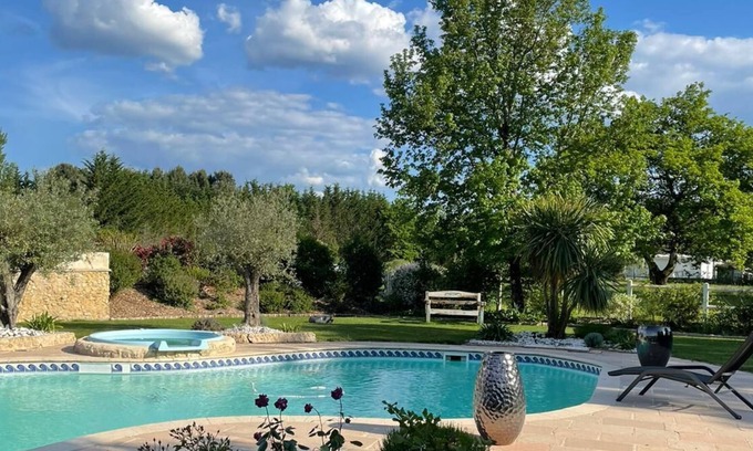 Merignac Villa | Resort