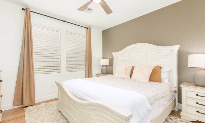 Central Scottsdale House | Resort-like 2BR/2BA townhome in sunny Scottsdale near golf, hike, dine, shop etc