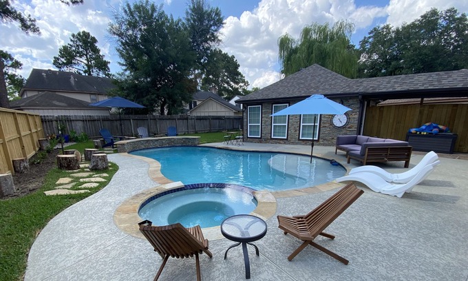 Barker House | Resort Like Place in Katy TX