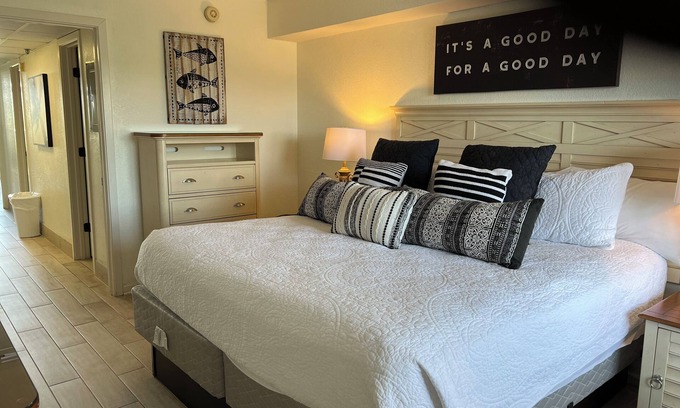 Litchfield by the Sea Condo | Resort Living: Ocean Front cozy condo!