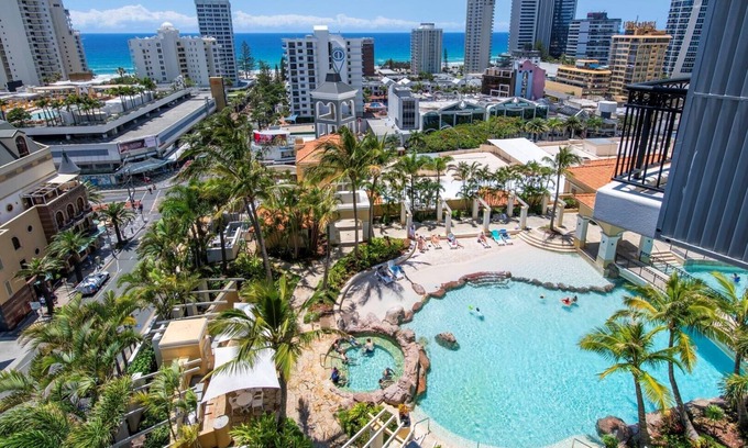 Surfers Paradise Apartment | Resort Style Chevron By Gold Coast Travels