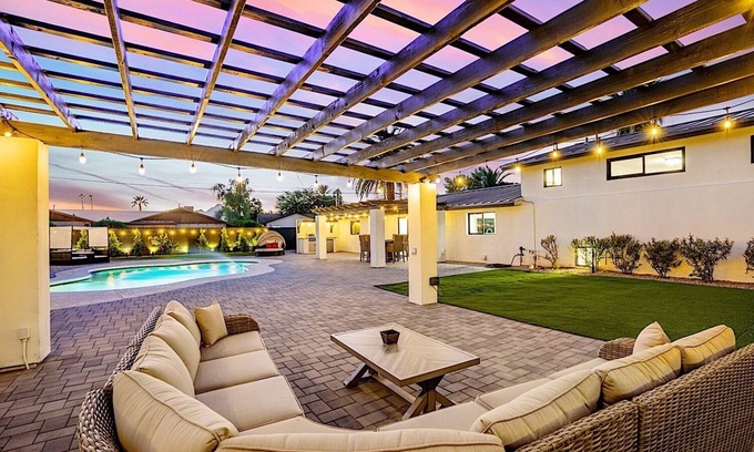Scottsdale Country Acres House | Resort-Style Home w/Private Heated Pool-Old Town