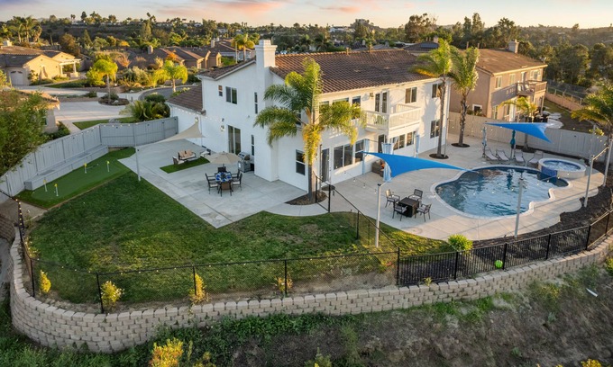 Fallbrook House | Resort-style Home with stunning views, pool, hot tub, putting green