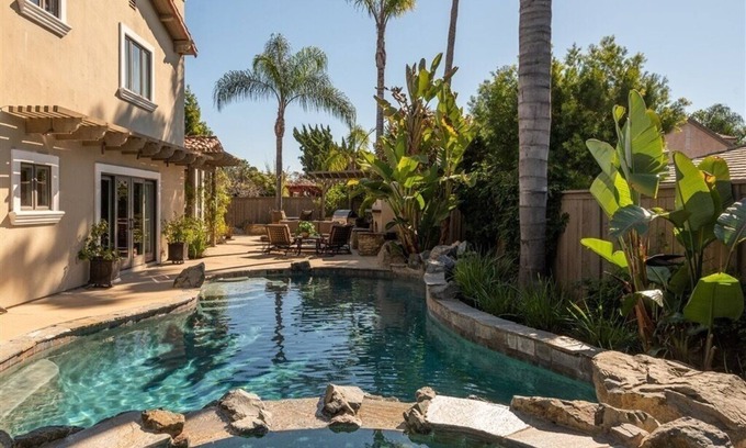 Rancho Santa Fe House | Resort style living near the beach in Rancho Santa Fe!