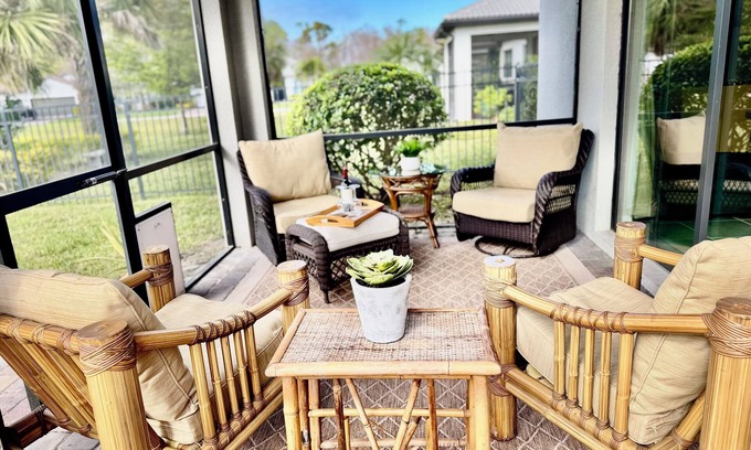 River Hall House | Resort Style Living, Golf Access,Spacious 4 Bedrooms,LakeViews, Fenced!