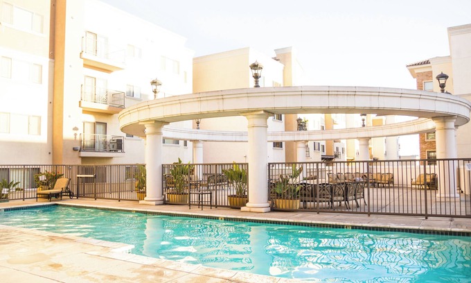 Monterey Park Condo | Resort-Style Suite with Amazing Views near DTLA