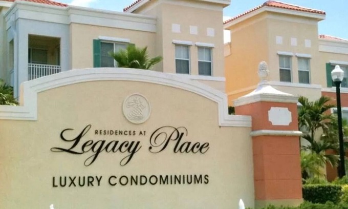 Palm Beach Gardens Condo | Resort-style living in the heart of Palm Beach Gardens