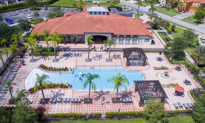 Bellavida House | Resort Townhome 4BR, Private Pool, Near Disney