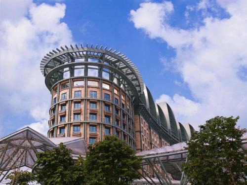 Resorts World Sentosa Resort | Resorts World Sentosa - Hotel Michael