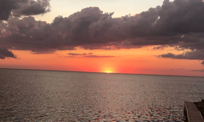 Surf City Cottage | 'Rest Ashored'- Charming Beach Cottage- Incredible location-Pet Friendly!