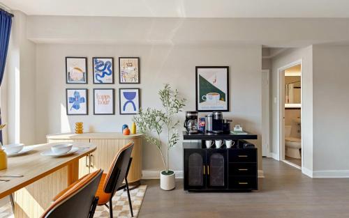 Radnor - Fort Myer Heights Apartment | Rest Easy Near DC Metro - Free Reserved Parking