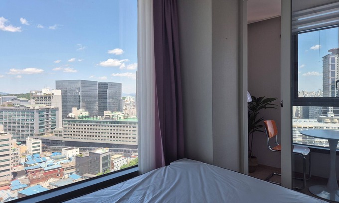 Pil-dong Apartment | [Rest,] Myeongdong& Chungmuro/high rise city view/bidet/water purifier