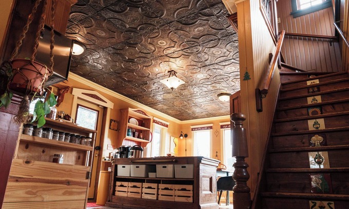 Calgary Cabin | Rest & Relax Alberta Foothills Acreage | Rustic Home, Scenic Views, 7 Acres
