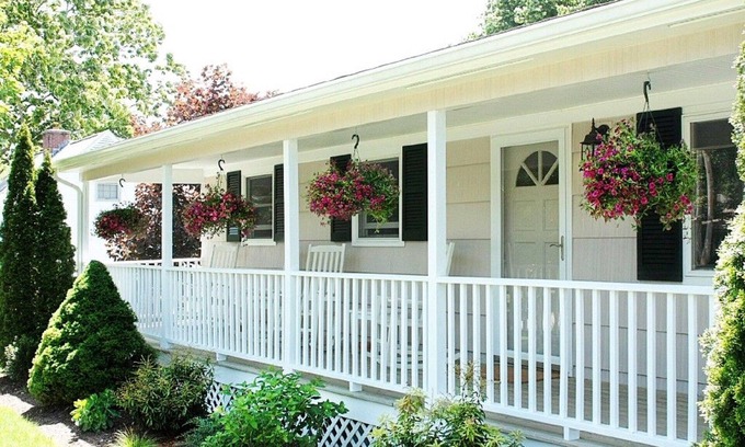 Mystic - New London House | Rest, Relax, Retreat - A 3bdrm Mystic Getaway- Children 6+ welcome
