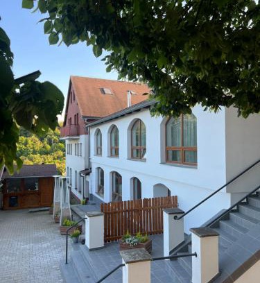 Rehlovice House | Restaurace a penzion U svaté Barbory