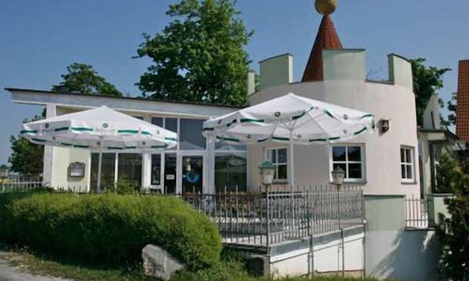 Kofeln House | Restaurant - Pension Zum Aumatal
